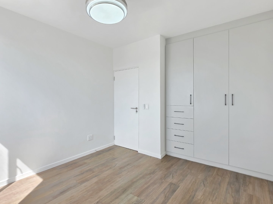 2 Bedroom Property for Sale in Claremont Western Cape